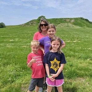 Meet your Posher, Linda